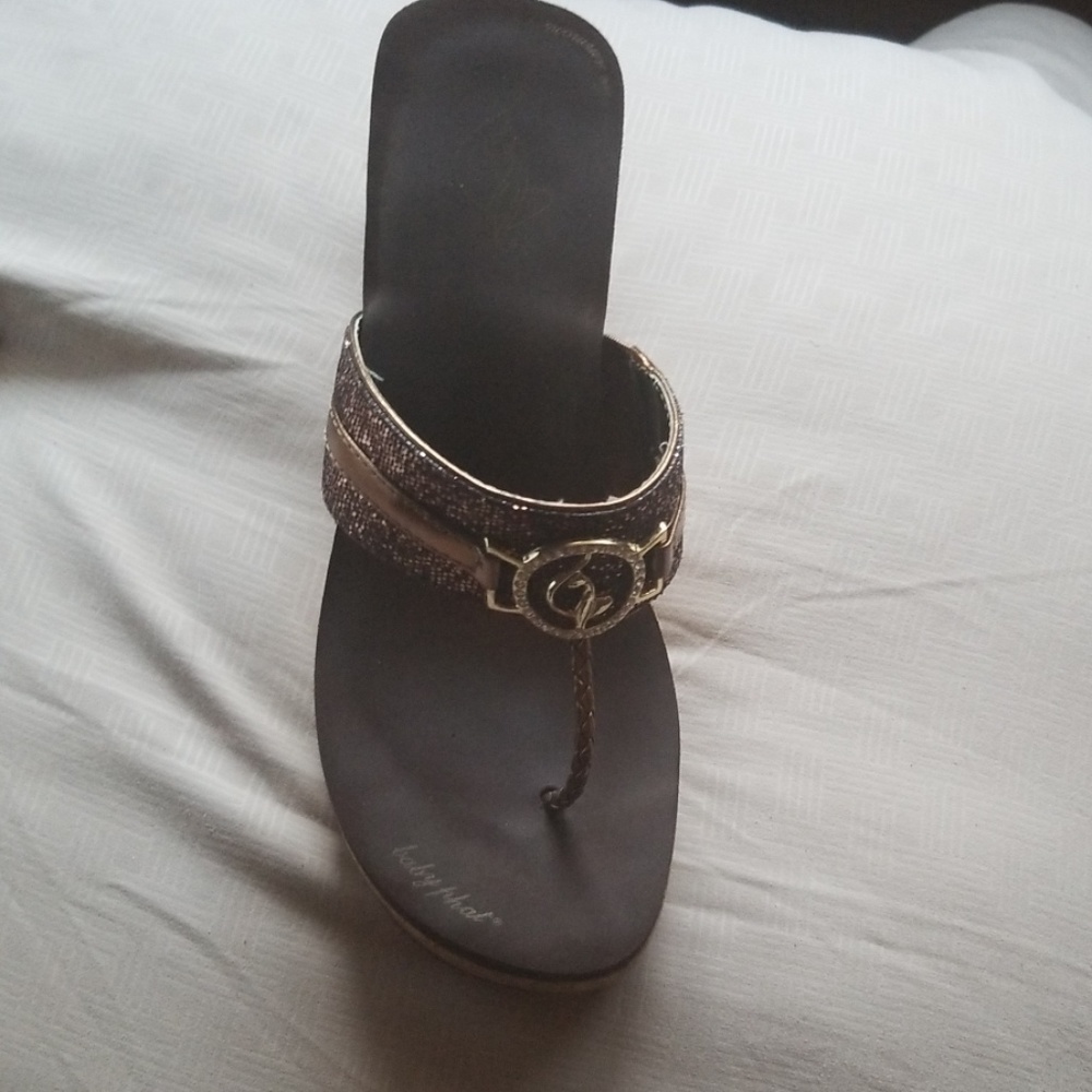 Sandals - Picture 3 of 3